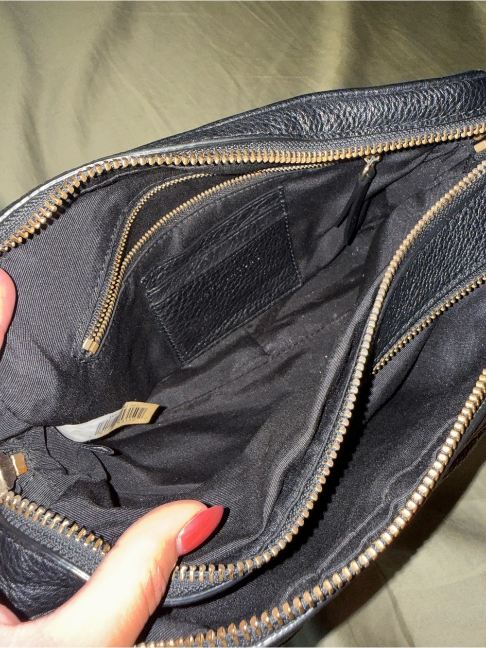 Marc Jacobs Black Leather Crossbody Camera Bag with Gold Accent - Picture 4 of 5